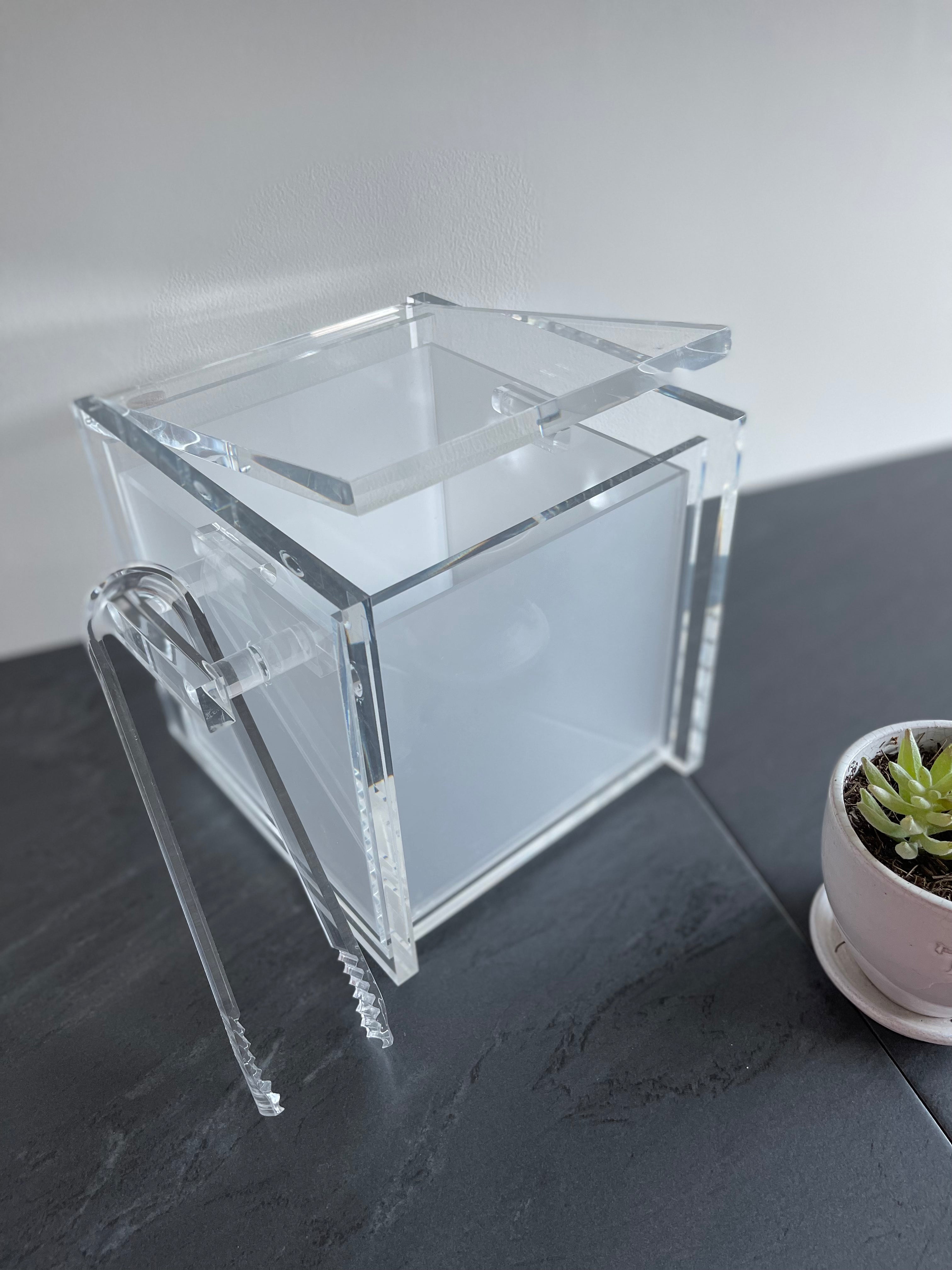 HIELERA DE ACRÍLICO CON AGARRADERA DIAMANTE - TSUË - Diseño en Acrílico
